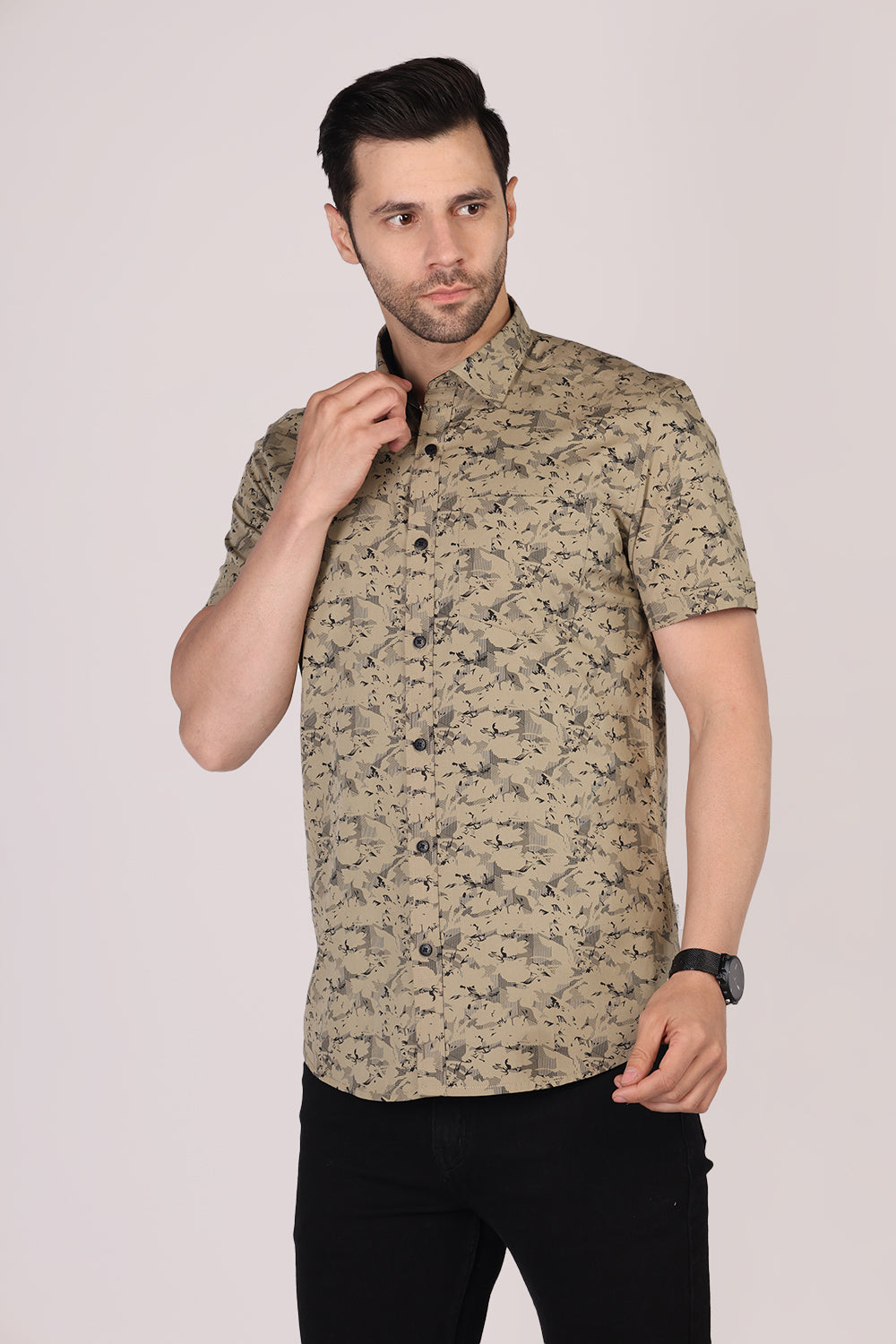 Men Cotton Half Sleeve All-Over Printed Casual Shirt