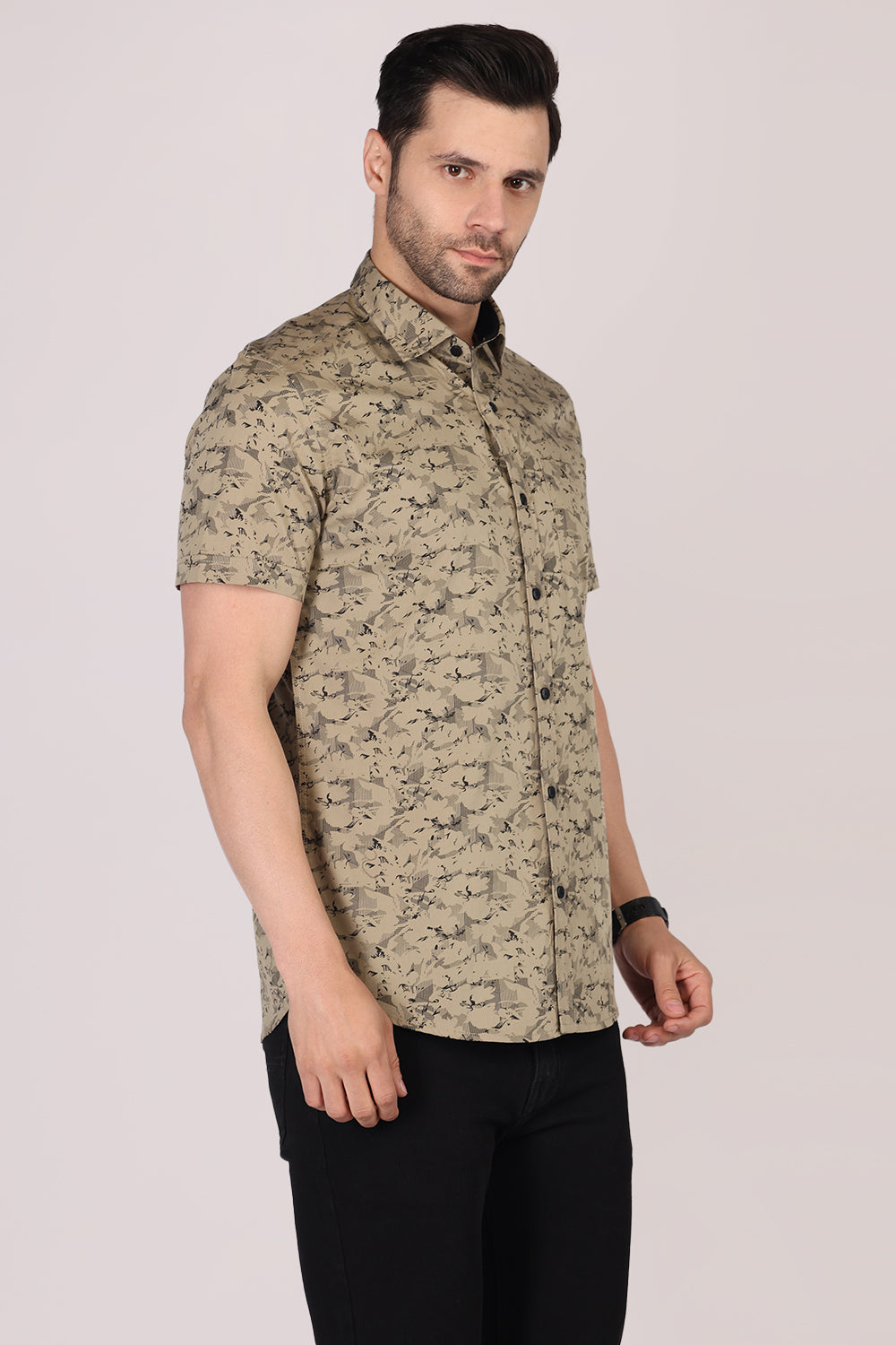 Men Cotton Half Sleeve All-Over Printed Casual Shirt