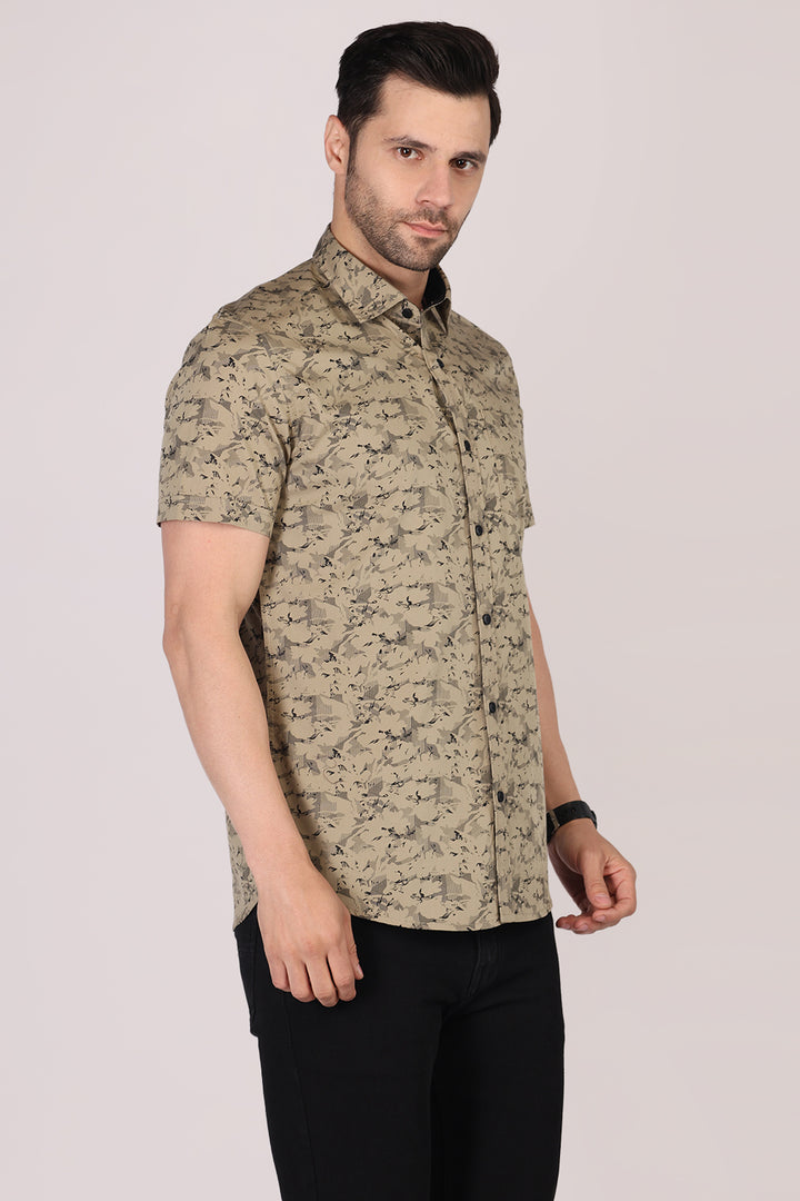 Men Cotton Half Sleeve All-Over Printed Casual Shirt